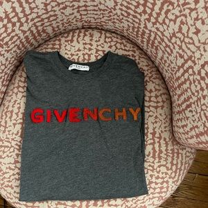 GIVENCHY T-SHIRT